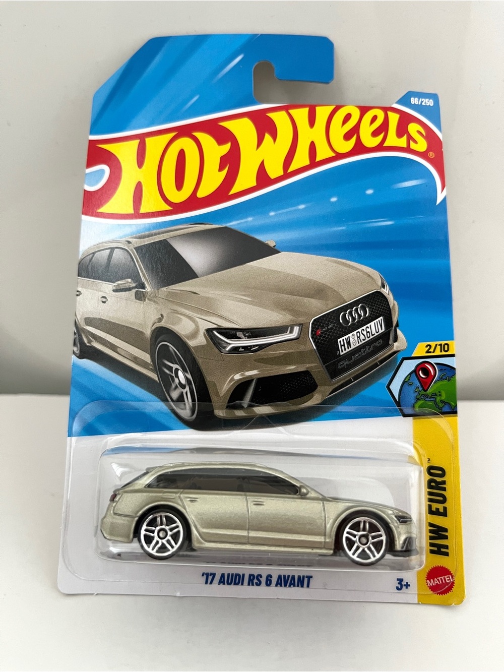 Brand New Hot Wheels ‘17 Audi RS 6 Avant
